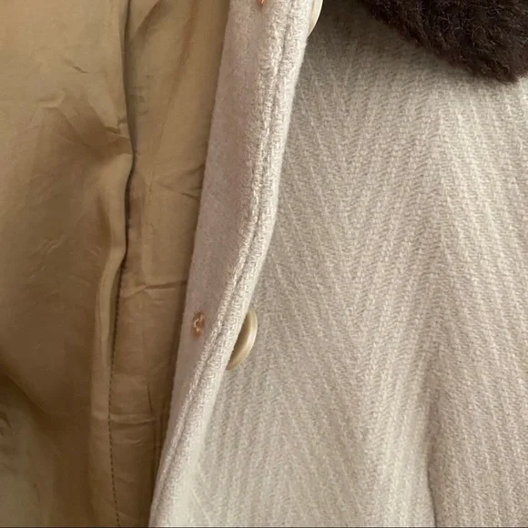 Vintage Tan/Beige Wool Coat - Picture 5 of 7